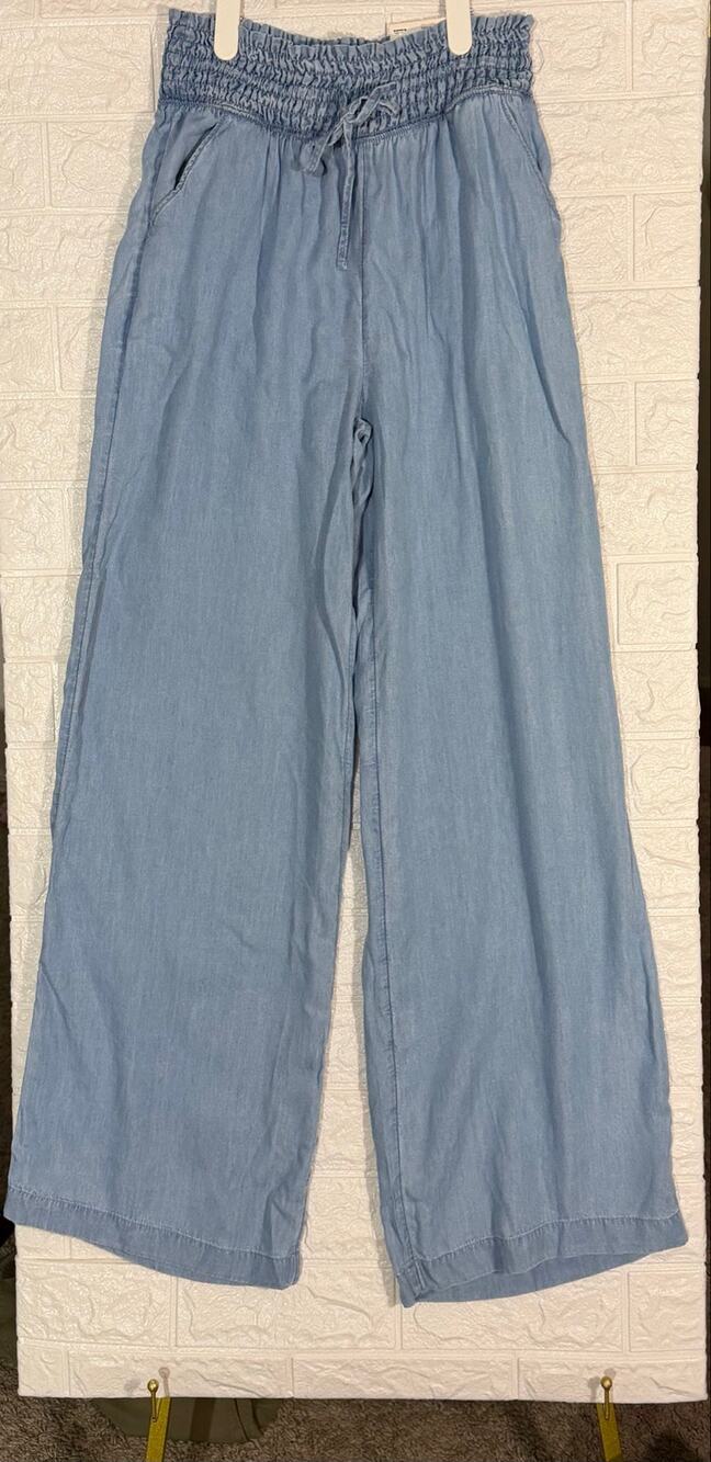 SO Women’s S Light Blue Chambray High Rise Smocked Wide Leg Pants NWT Lyocell